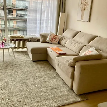 Апартаменты Heel Mooie Studio Met Garage Vlakbij De Zee En De Winkels